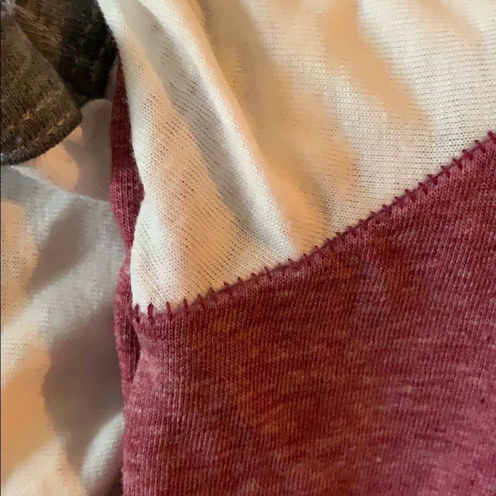 Aeo Tshirt - image 4